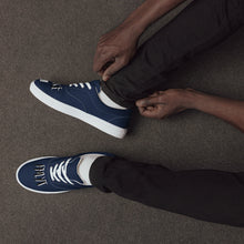 Load image into Gallery viewer, Men’s Take Phlyt lace-up canvas shoes