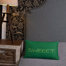 Load image into Gallery viewer, The Leaf Basic Pillow