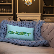 Load image into Gallery viewer, The Leaf Basic Pillow